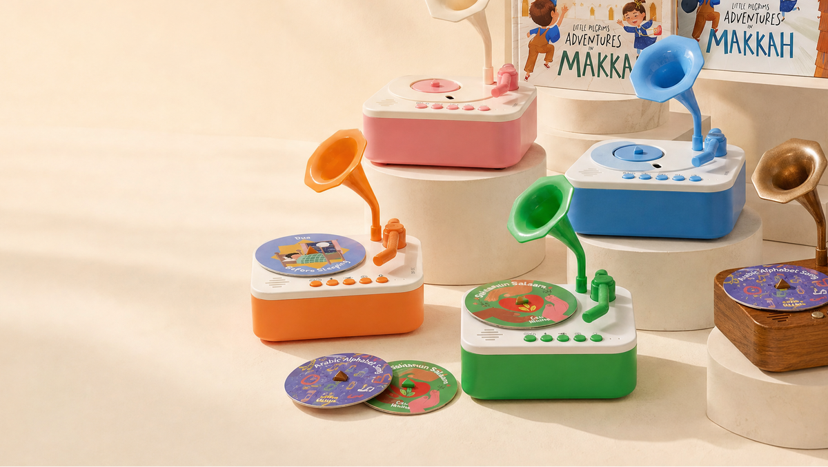 Little Pilgrims Gramophones in five colours with discs, books and Umrah cards